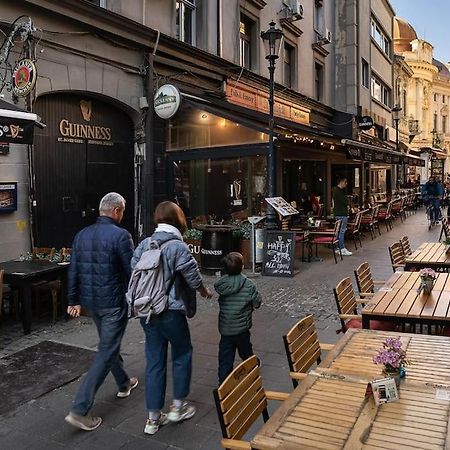 Old City Apartment - Self Check-In Bucarest Esterno foto